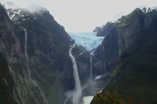 ventisquero-colgante